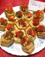 Тарталетки с грибами и креветками