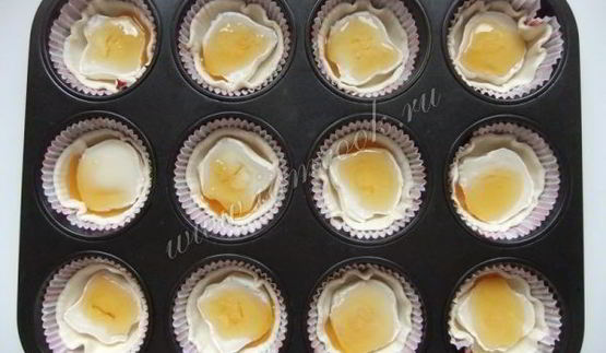 тарталетки с козьим сыром и медом