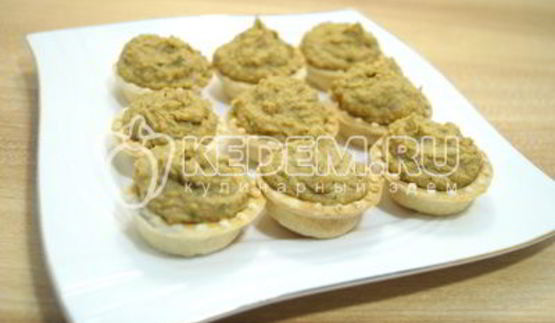 тарталетки с паштетом из фасоли