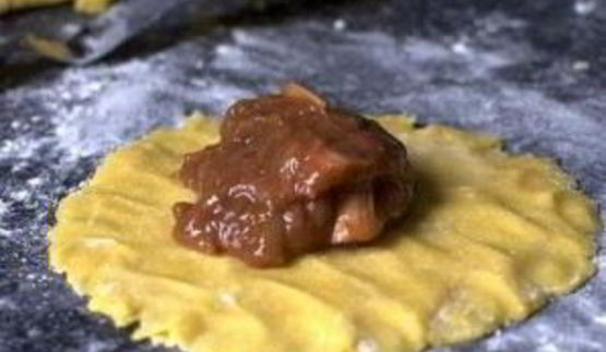 тарталетки с ревенем