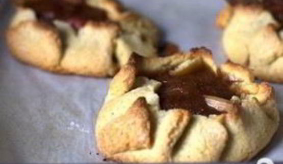 тарталетки с ревенем