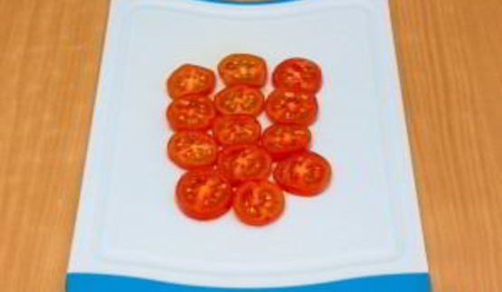 тарталетки с сыром и помидорами