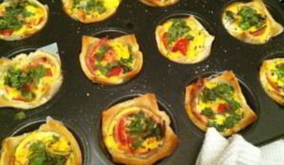 тарталетки с сыром и яйцом