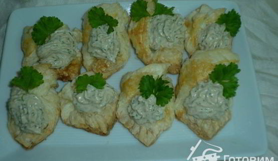 тарталетки с тунцово-яичным паштетом