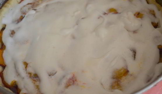 сливовый тарт из творожного теста с меренгой