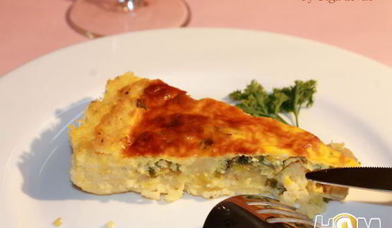 тарт из поленты с луком пореем