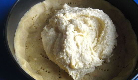 тарт с франжипаном и карамелизованной грушей