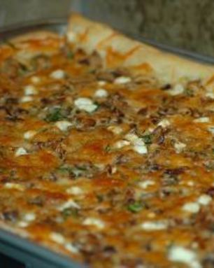 Тарт с грибами и козьим сыром