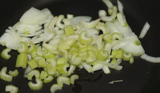 тарт с капустой и перепелиными яйцами