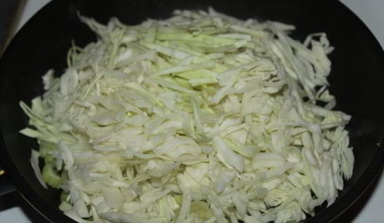 тарт с капустой и перепелиными яйцами