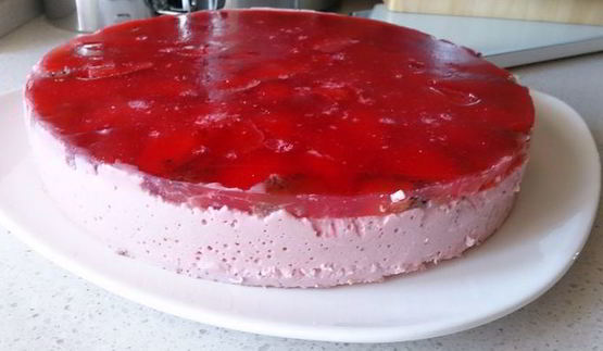 тарт с клубничным муссом и желе