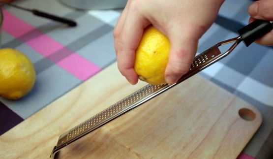 тарт с лимонной начинкой и белковым кремом