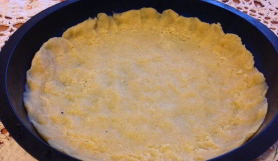 тарт с малиной и заварным медовым кремом