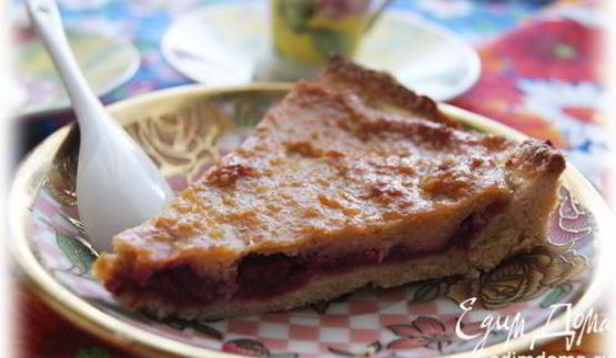 тарт с малиной и заварным медовым кремом