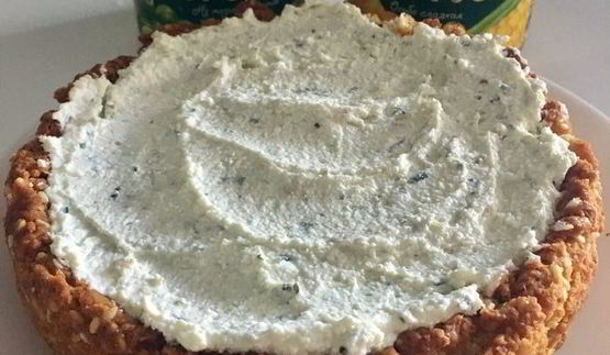 тарт с творогом, овощами и зеленью