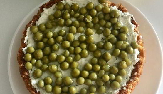 тарт с творогом, овощами и зеленью