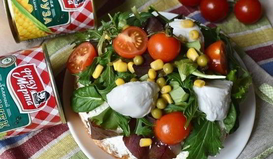 тарт с творогом, овощами и зеленью