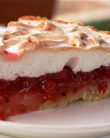 Рецепт тарта со смородиной и меренгой