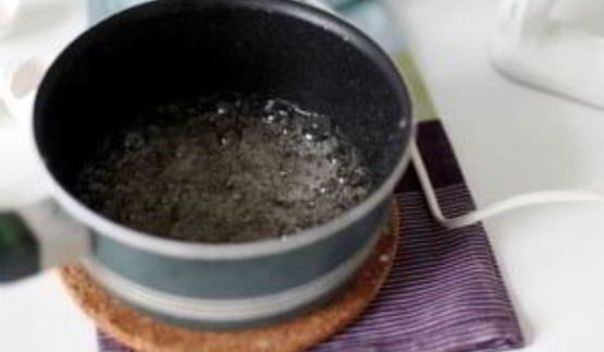 тарт со смородиной и меренгой