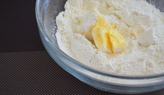 тарт татен с карамелизованным луком