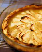 Тарт татен с яблоками из слоеного теста