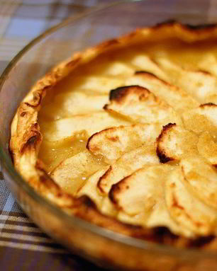 Тарт татен с яблоками из слоеного теста