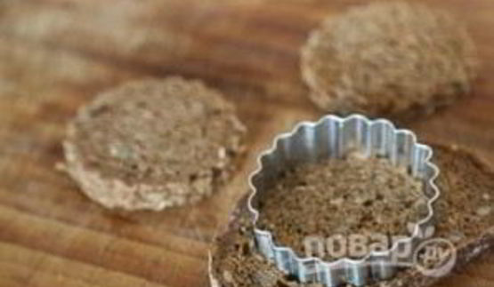 тартинки с авокадо и печенью трески