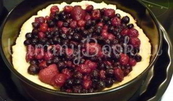 ягодный тарт под нежным безе