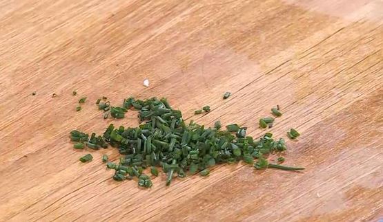 артишоки со шпинатом на тостах