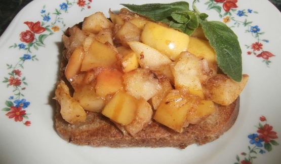 французские тосты с яблоками