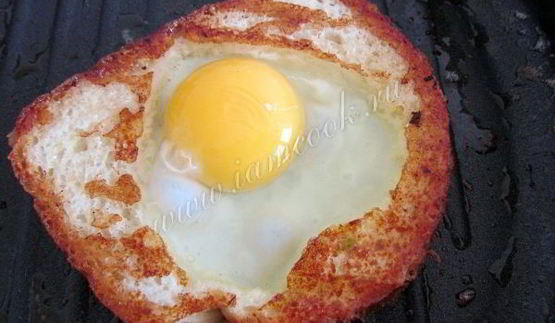 французские тосты в виде сердца