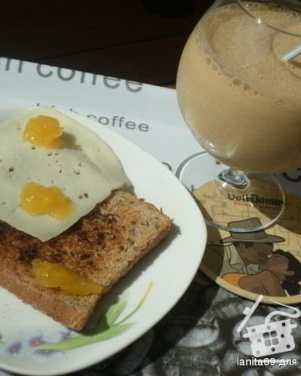 Рецепт кофейного ласси с тостом