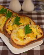 Запеченные тосты с паприкой