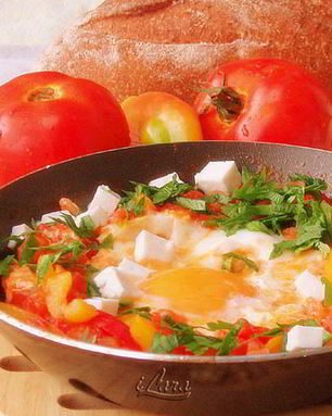 Шакшука с сыром фета