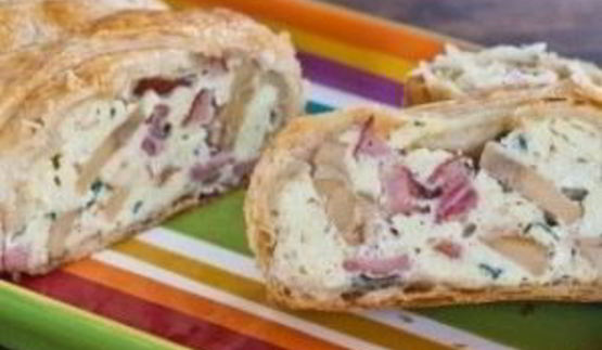 яичница-болтунья в слоеном тесте