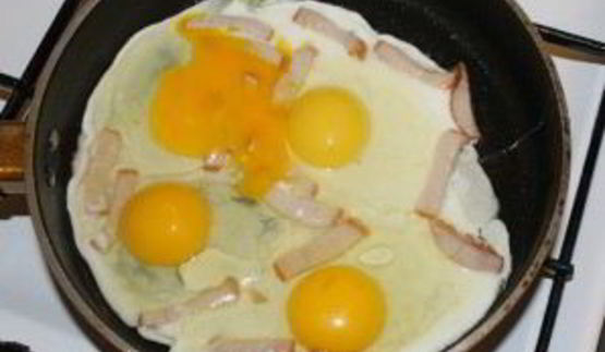 яичница с сыром плавленным