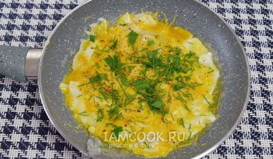 яичница с сыром