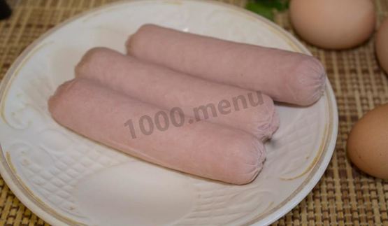 яичница сердечком с сосиской