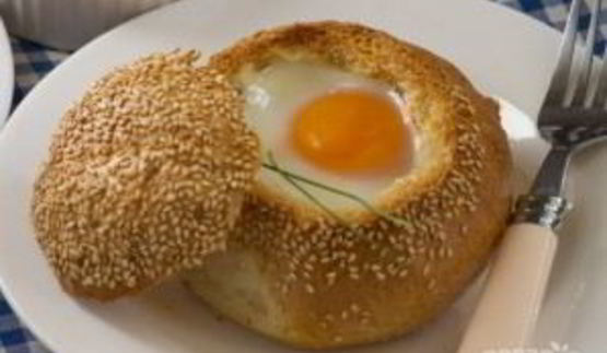 яичница в булочке