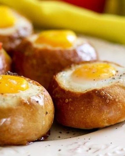 Рецепт яичницы в хлебном горшочке