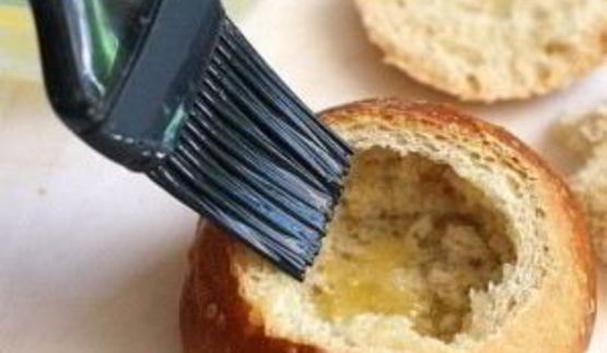 яичница в хлебном горшочке