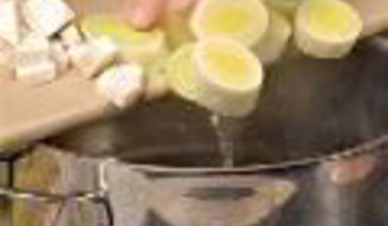 заливное из белой рыбы в свекольном желе