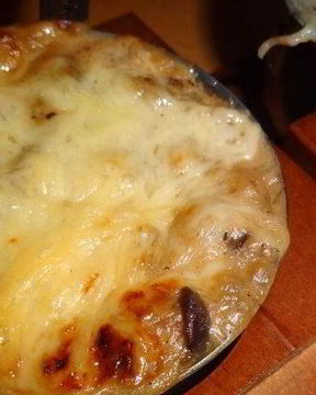 Баклажанный жюльен с грибами