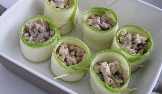 рулетики из цукини с жульеном