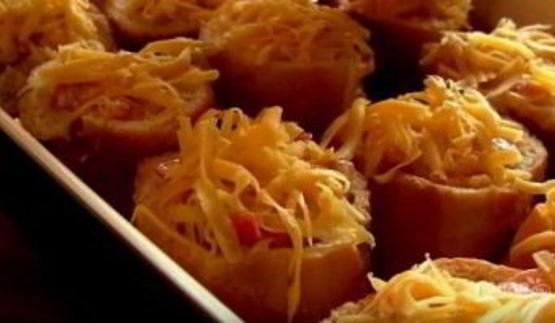 жюльен с рыбой в батоне